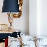 Annasa Fine Living نافبليو