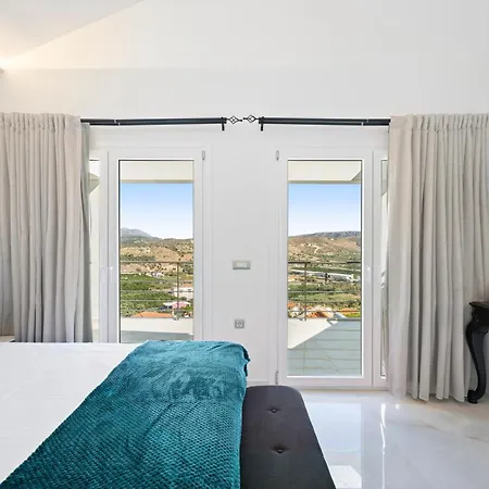 Annasa Fine Living Βίλα