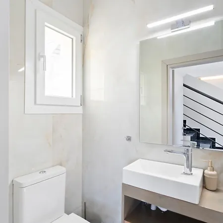 Villa Annasa Fine Living *