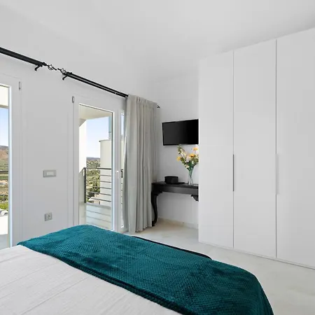 Villa Annasa Fine Living *